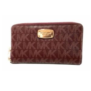 Michael Kors Large Flat Multifunction Phone Wallet